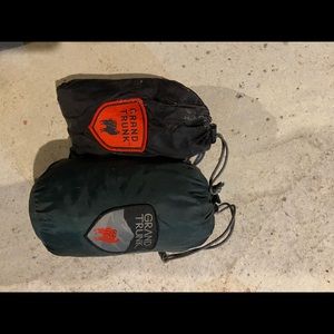 Grand Trunk hammock and hanging straps